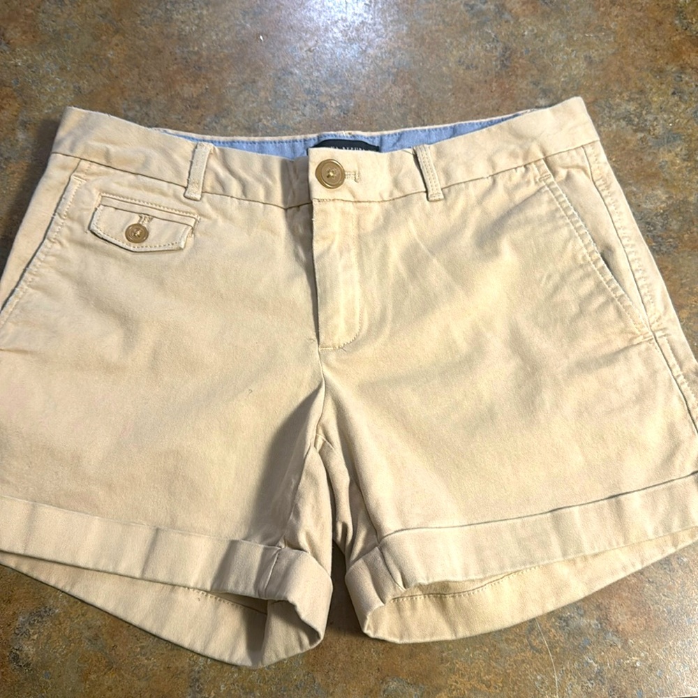 Banana Republic Shorts women’s size 4 chinos khaki